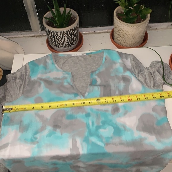 T Tahari Long Sleeve Blouse Skyblue Print Fall Blouse - Picture 5 of 5